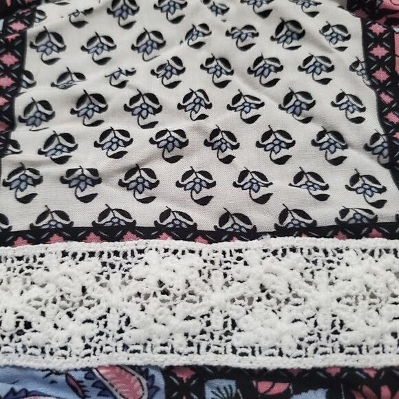 KIDPIK Girls Lace Edged Top - Picture 5 of 5